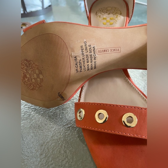 Sold🛑Vince Camuto~Calise Ankle Strap Heels Burnt Orange Gold Hardware, Size 7.5 - Picture 9 of 10